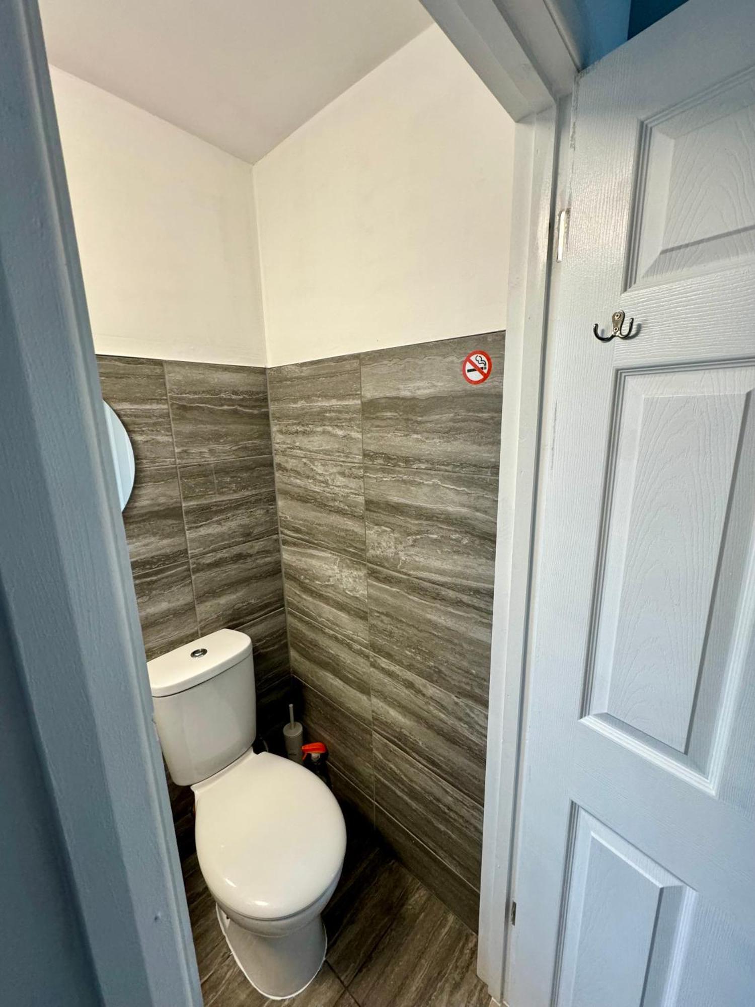 Florina S House 4 Bedrooms Villa Rugeley Zewnętrze zdjęcie